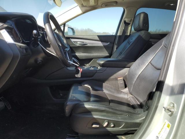 Parquets CADILLAC XT5 2017 Srebrny