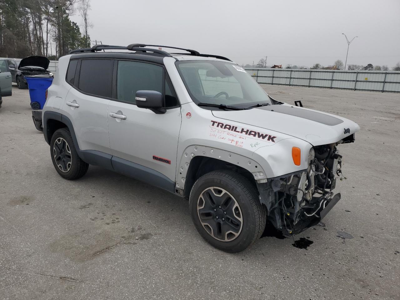 2016 Jeep Renegade - Image 4