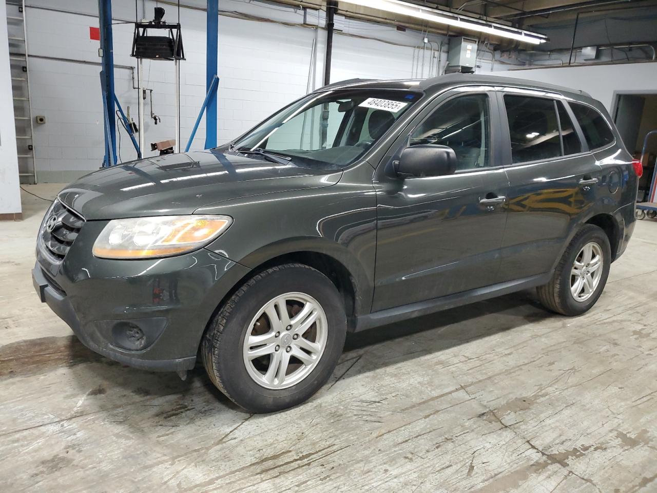 2010 Hyundai Santa Fe - Image 1