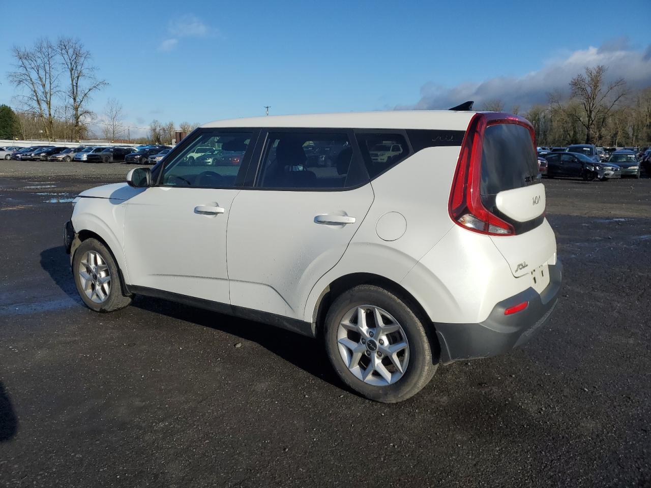 2022 Kia Soul - Image 2