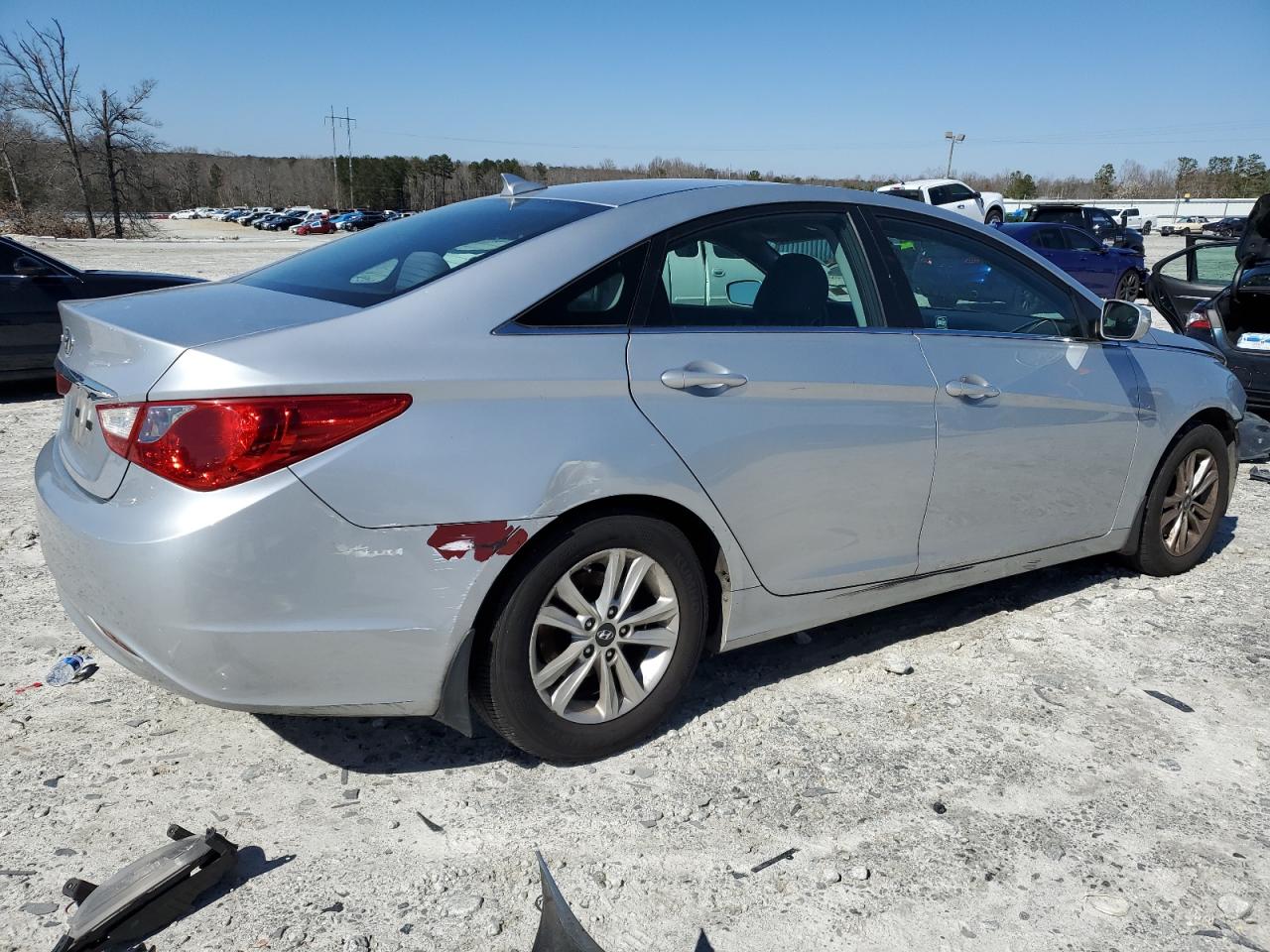 2013 Hyundai Sonata - Image 3