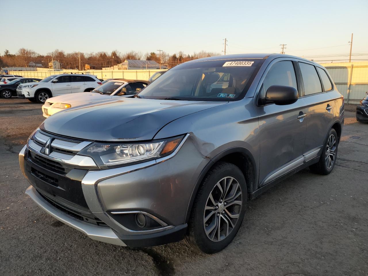 2016 Mitsubishi Outlander - Image 1