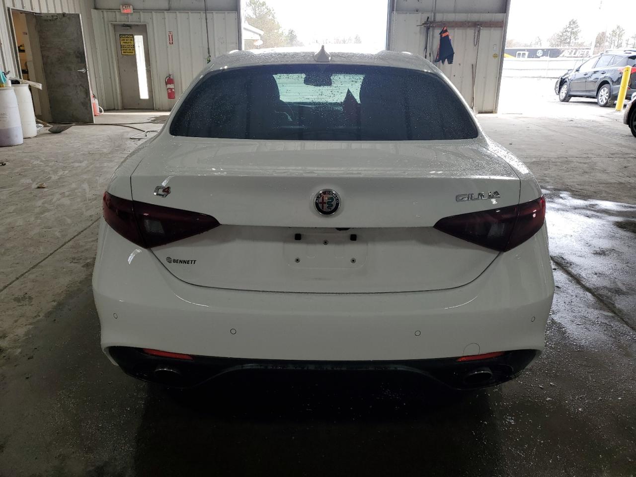 2017 Alfa Romeo Giulia - Image 6