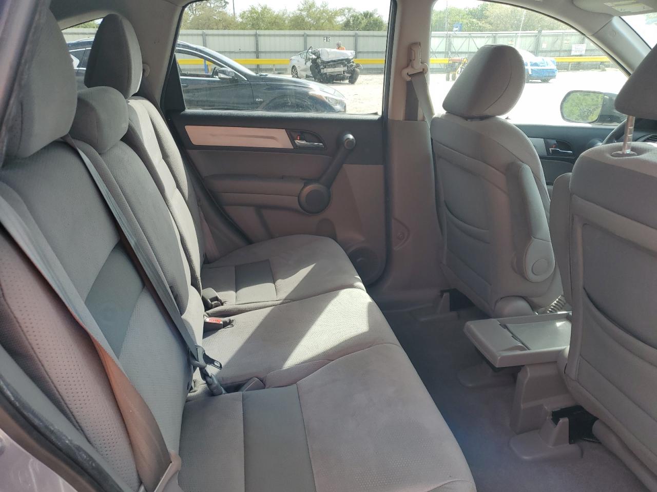 2011 Honda CR-V - Image 11