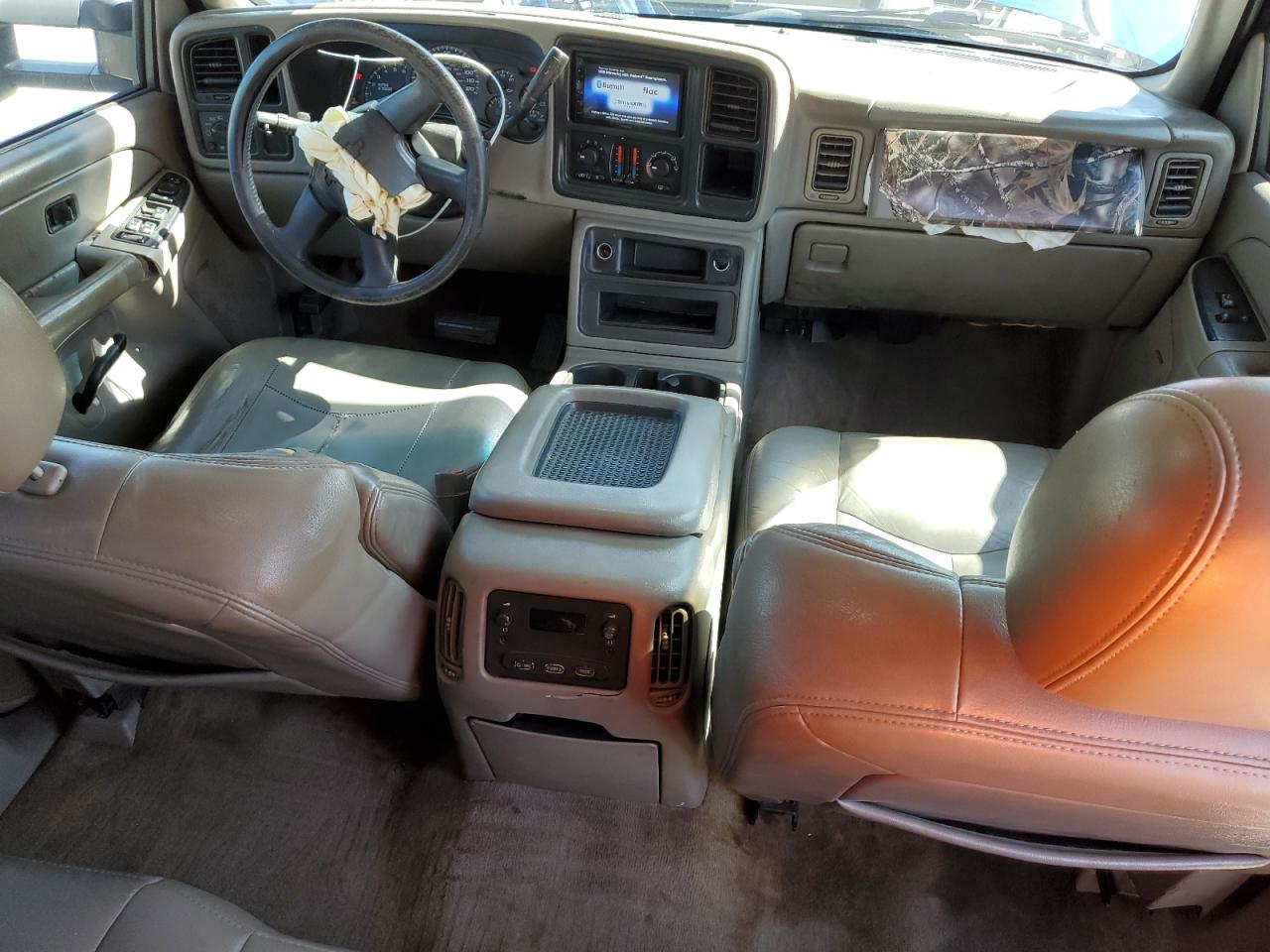 2004 Chevrolet Silverado - Image 8