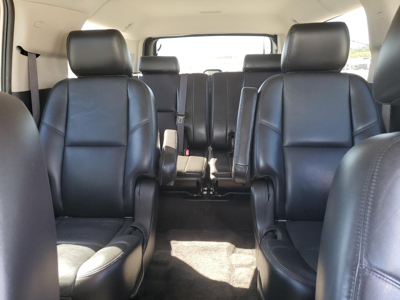 2011 GMC Yukon - Image 10