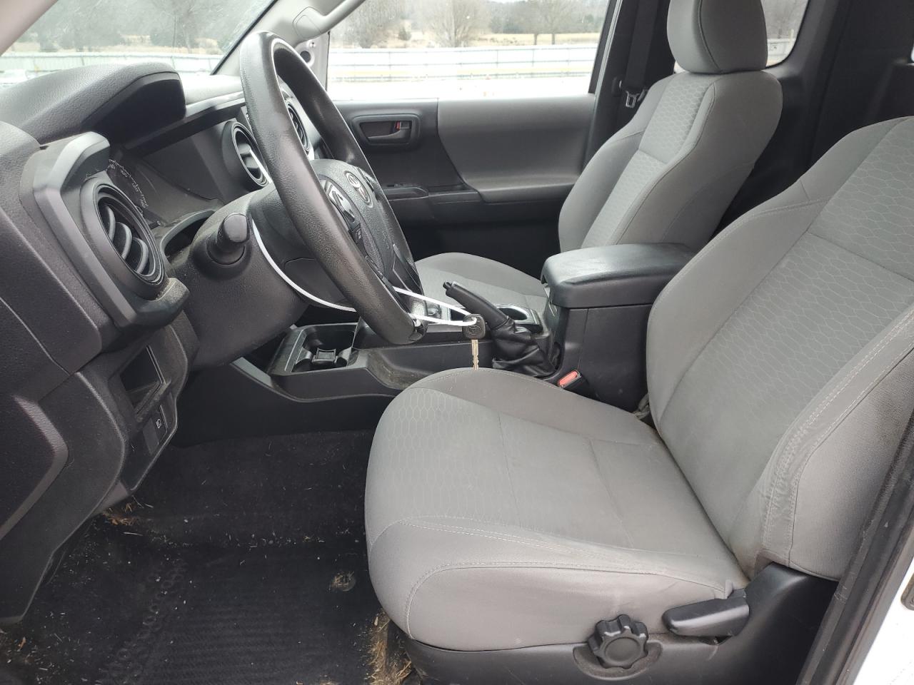 2019 Toyota Tacoma - Image 7