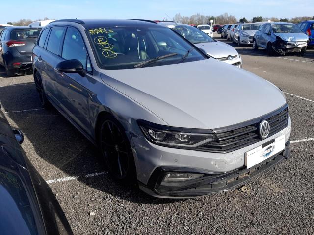 2019 VOLKSWAGEN PASSAT R-L