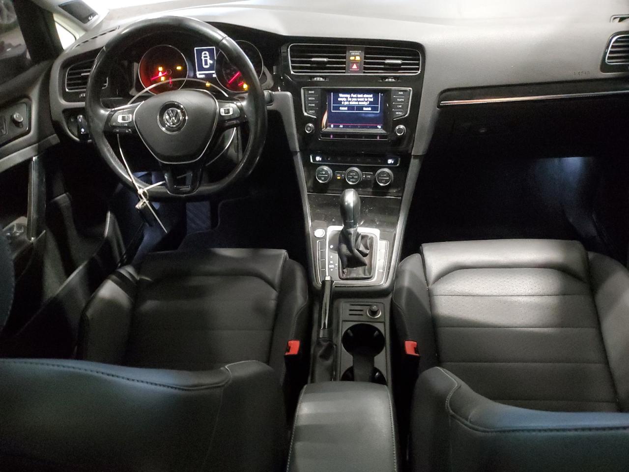 2015 Volkswagen Golf - Image 8
