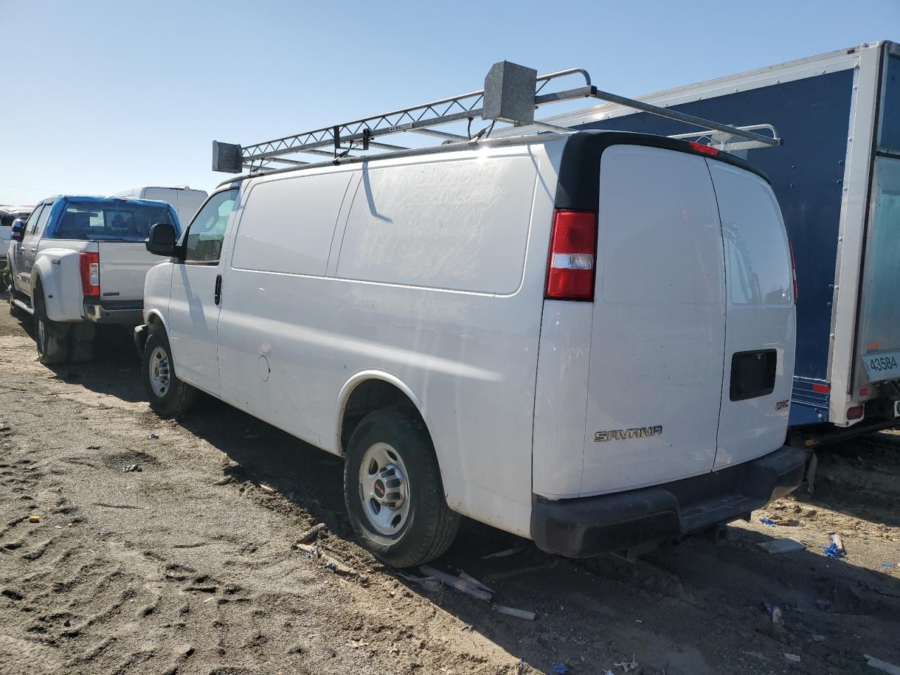 2013 Chevrolet Express - Image 2