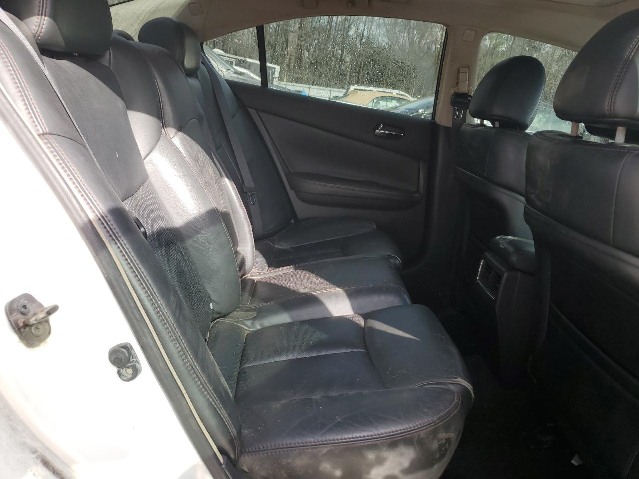 2010 Nissan Maxima - Image 10