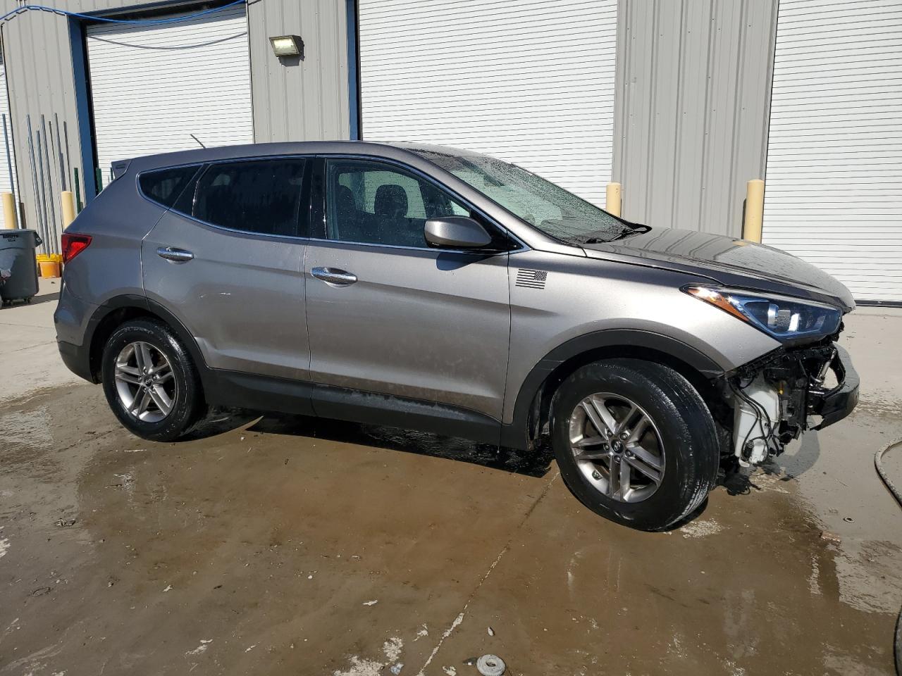 2018 Hyundai Santa Fe - Image 4