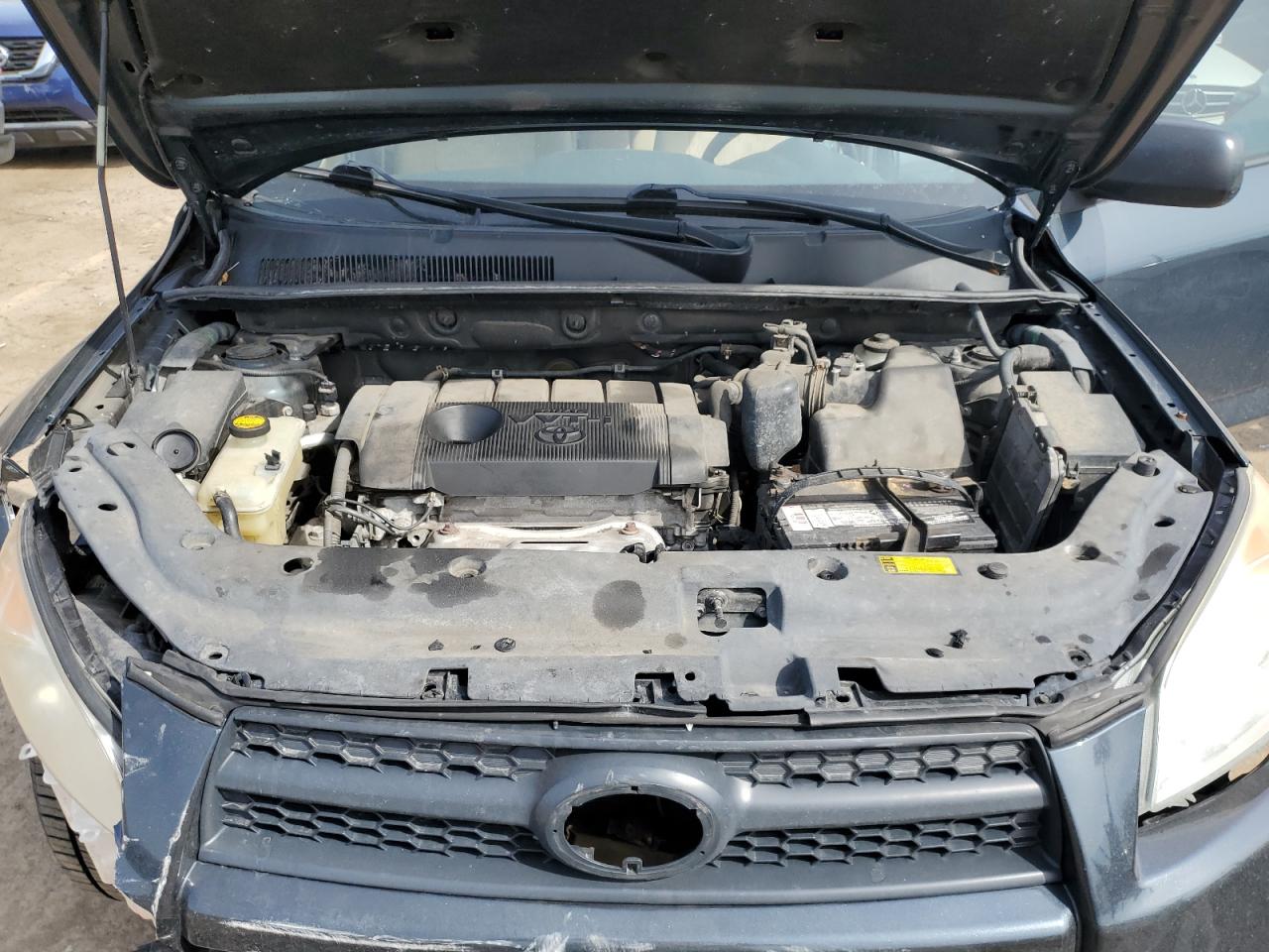 2011 Toyota RAV 4 - Image 12