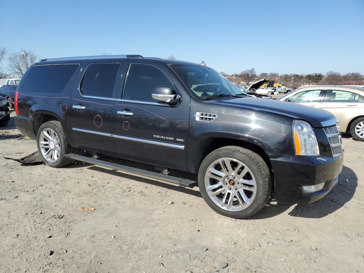 2011 Cadillac Escalade - Image 4