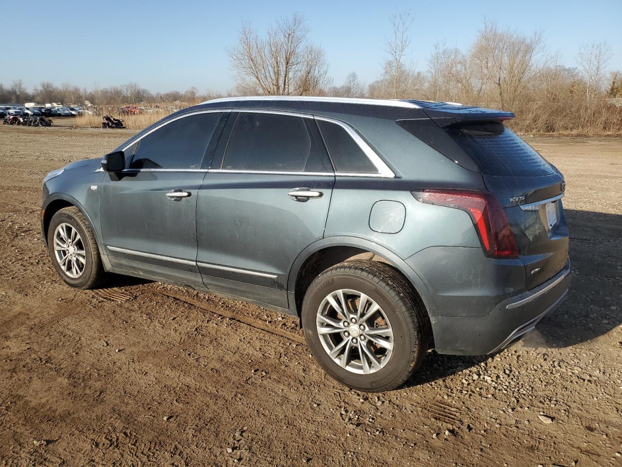 2021 Cadillac XT5 - Image 2