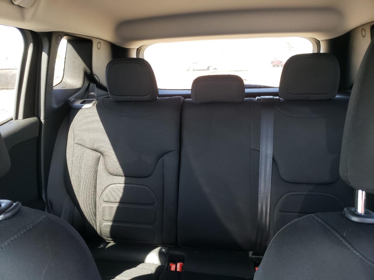 2020 Jeep Renegade - Image 10