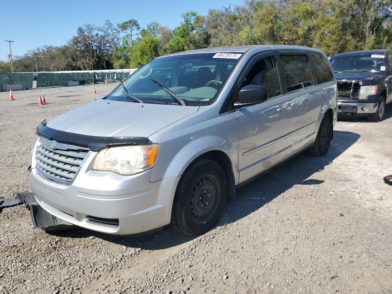 2010 Chrysler Town & Country - Image 1