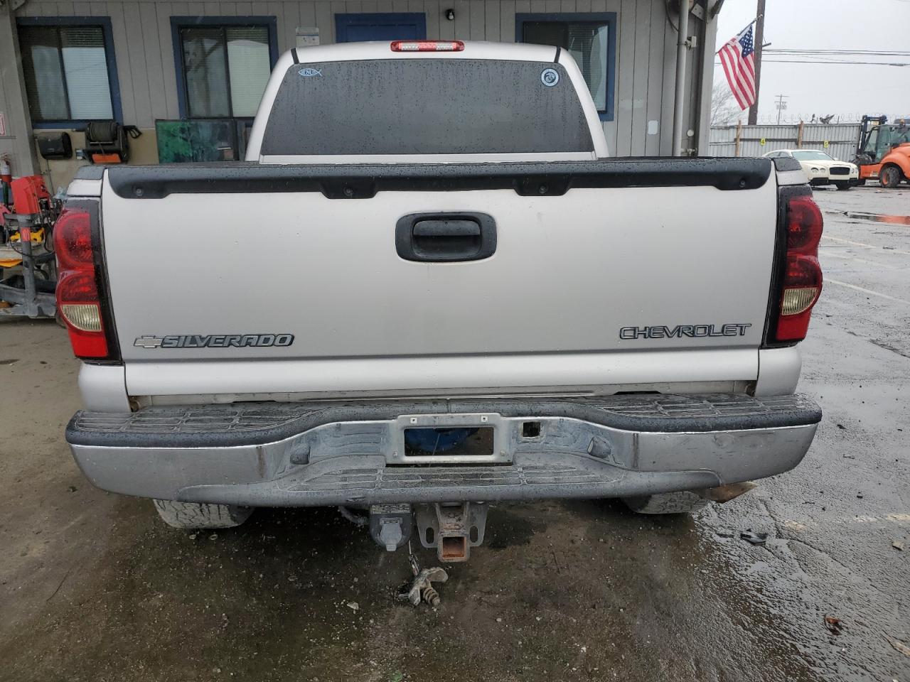 2005 Chevrolet Silverado - Image 6