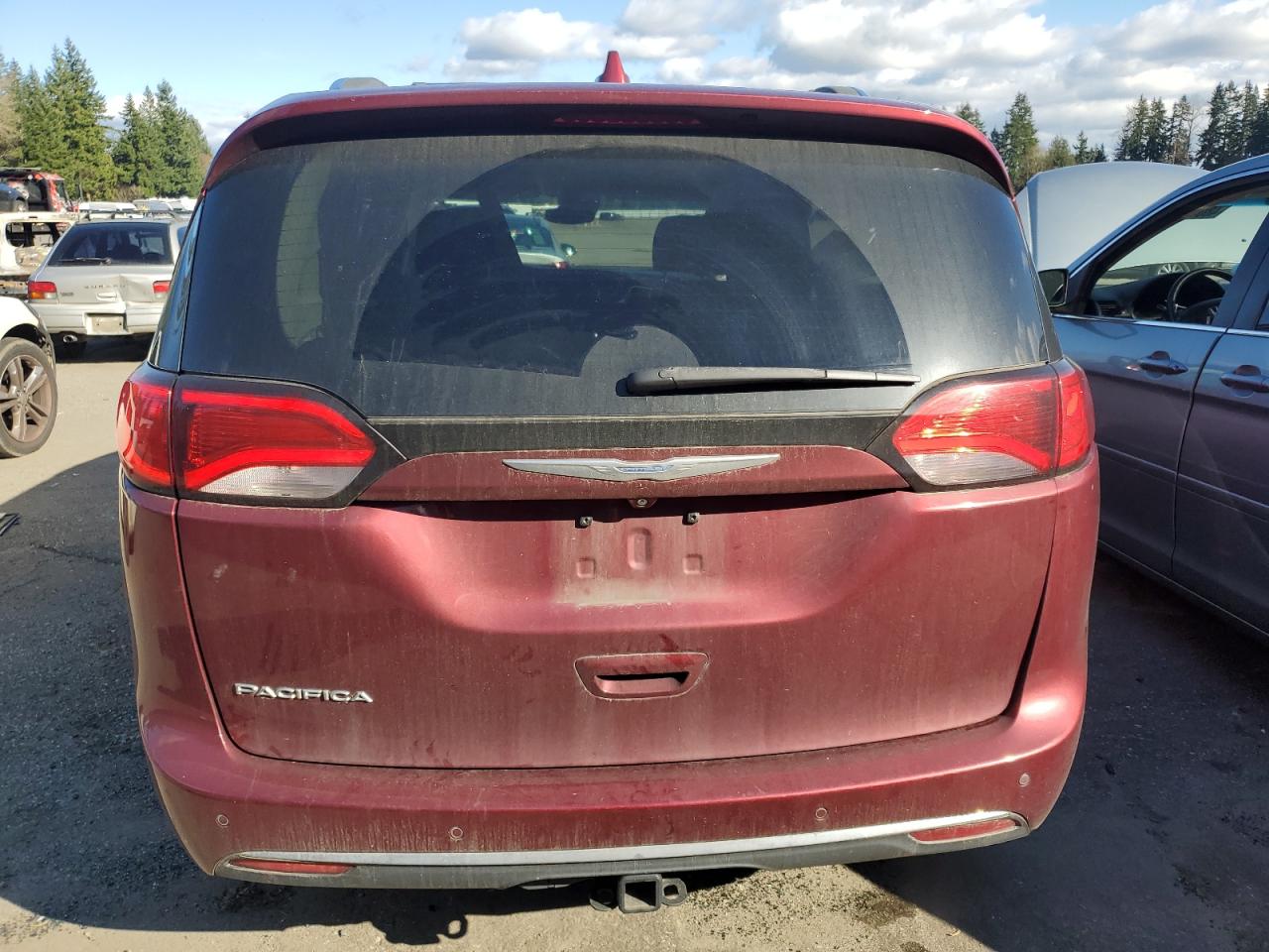 2017 Chrysler Pacifica - Image 6