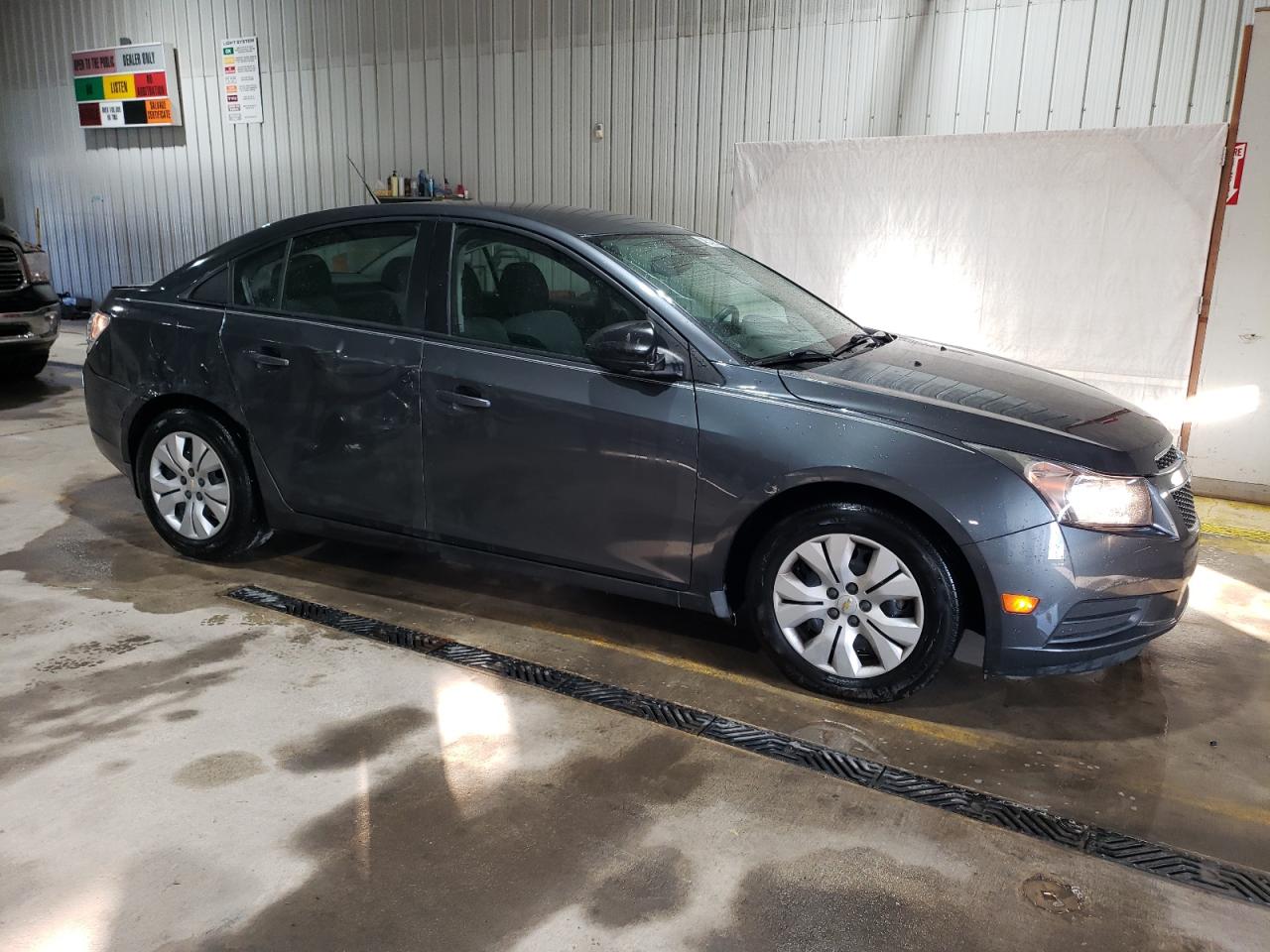 2013 Chevrolet Cruze - Image 4