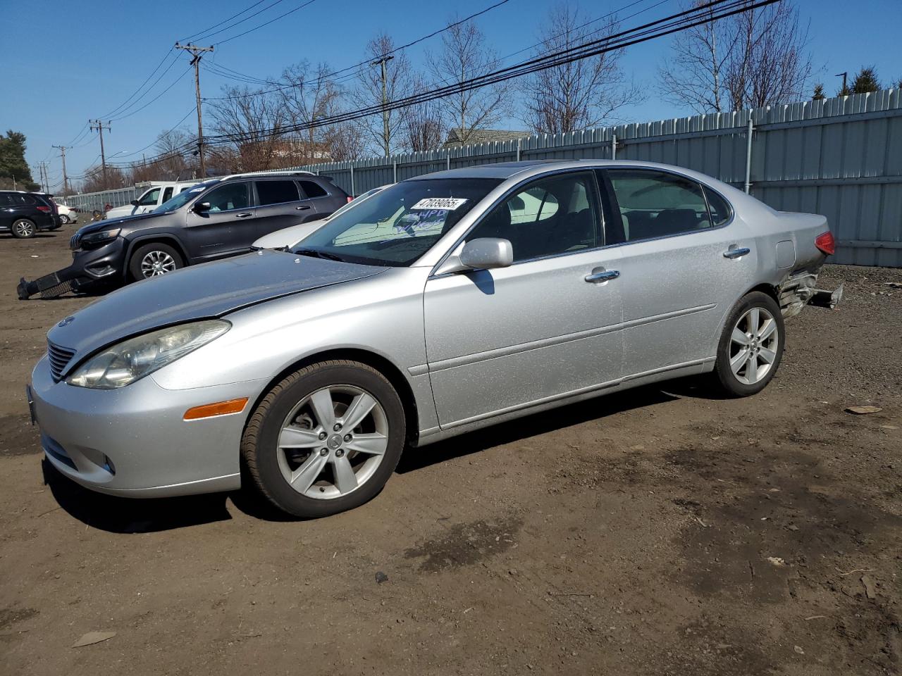 2005 Lexus ES - Image 1