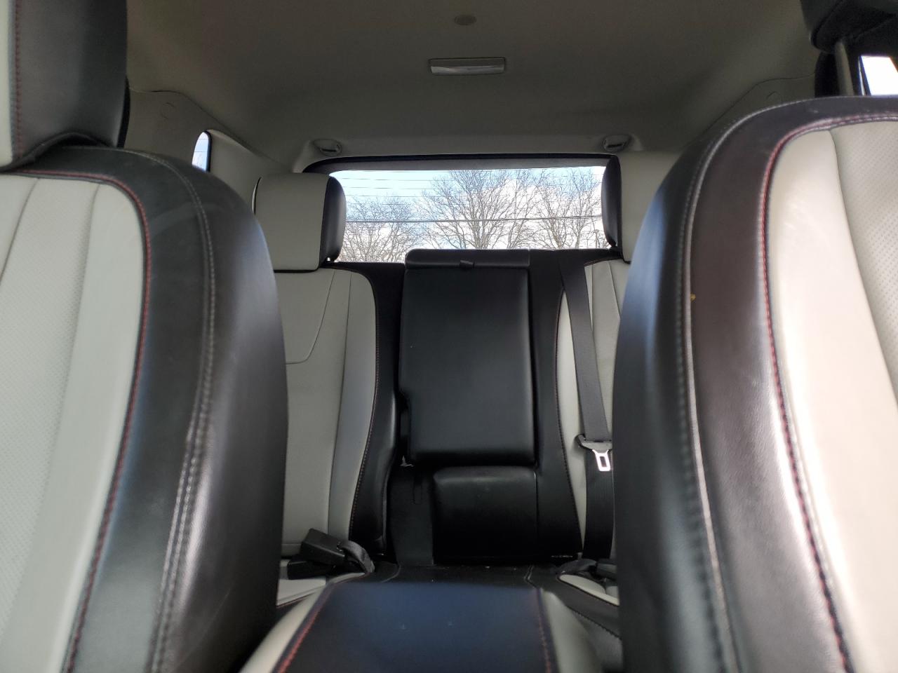 2015 GMC Terrain - Image 10