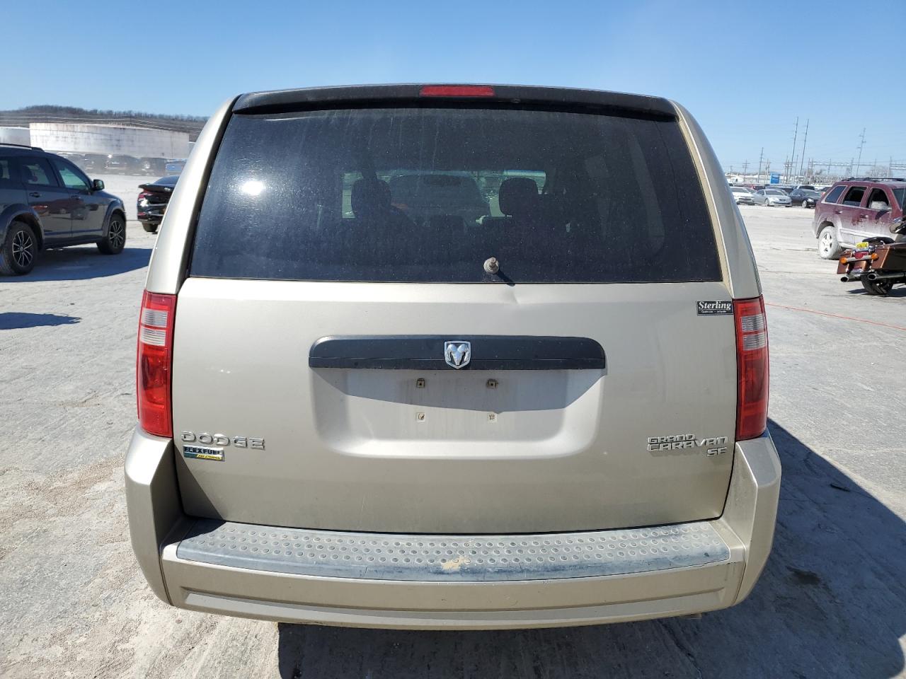 2009 Dodge Caravan - Image 6