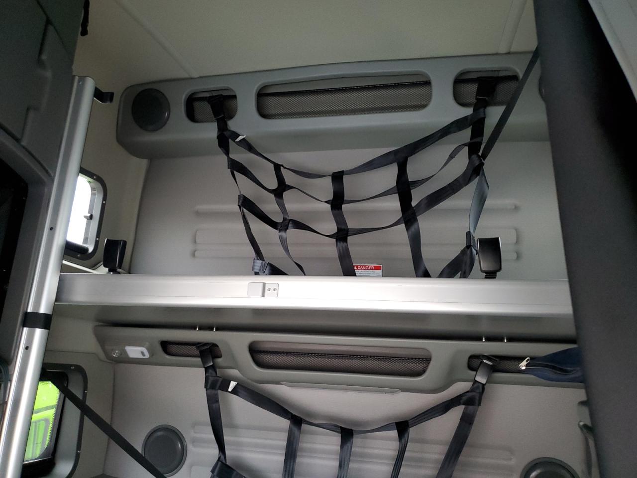 2025 Volvo Vnl Semi Truck VIN: 4V4NC9EH1SN684079 Lot: 50641725