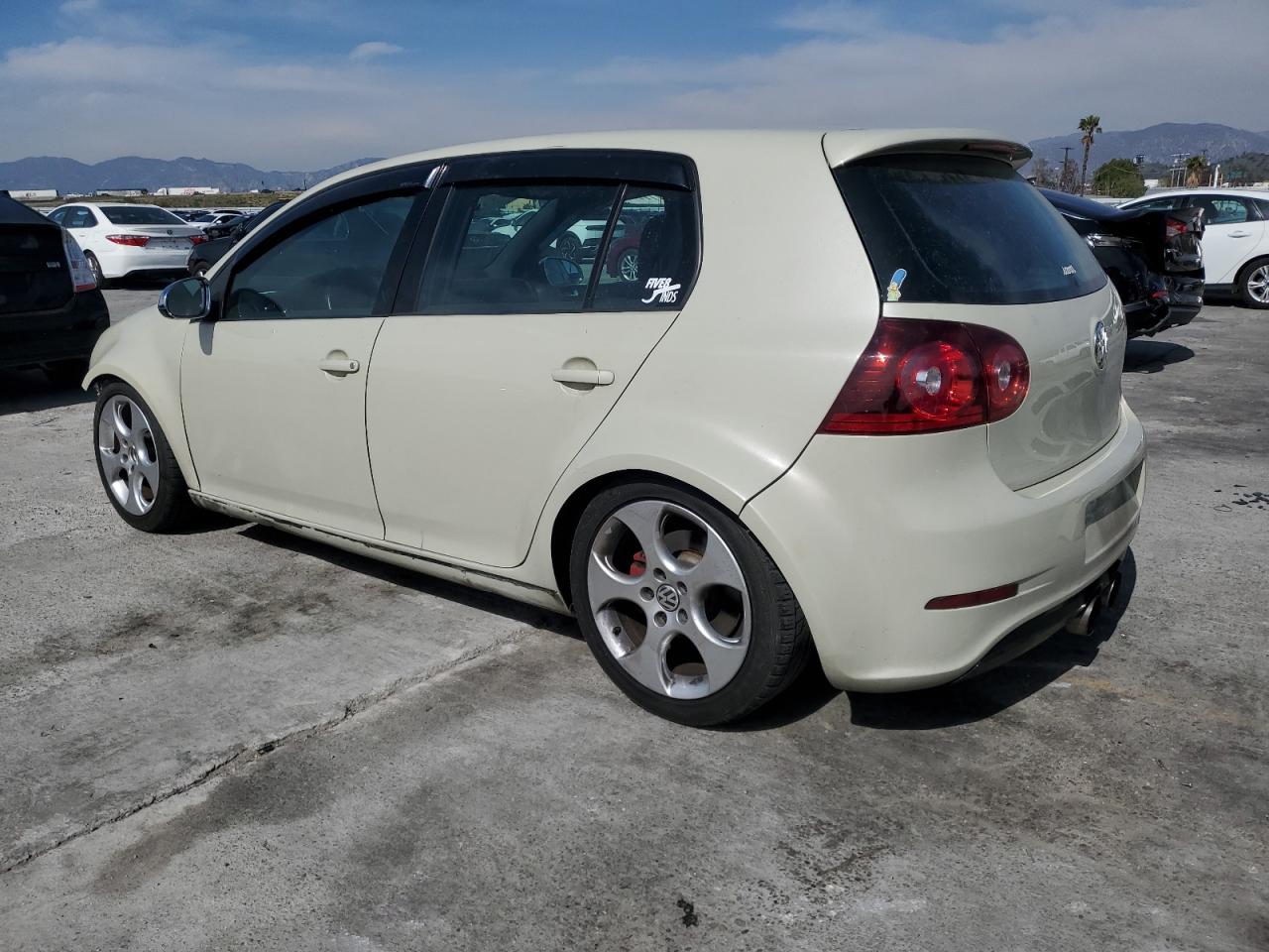 2009 Volkswagen GTI - Image 2