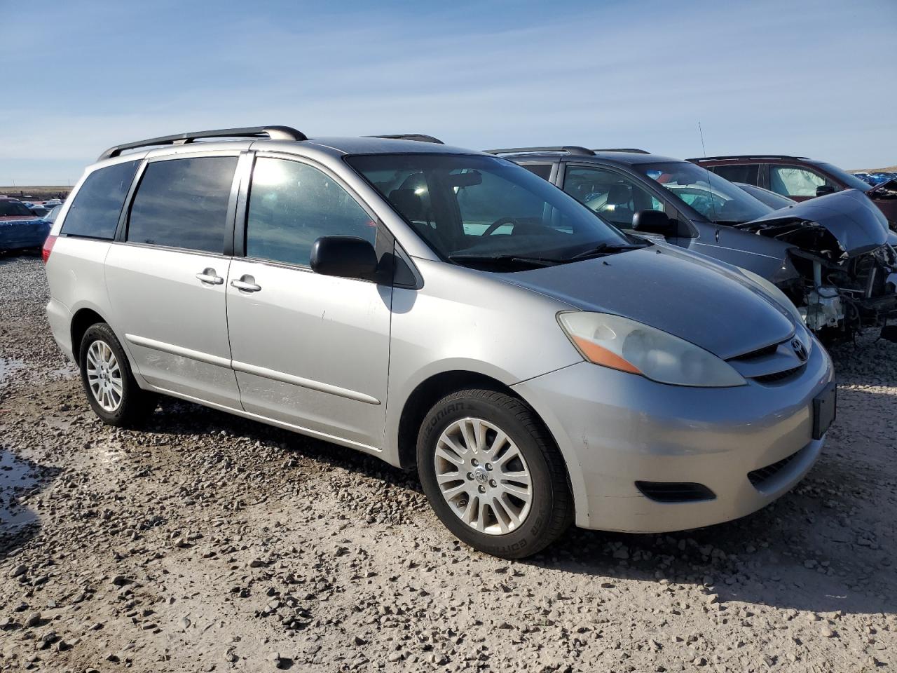 2007 Toyota Sienna - Image 4