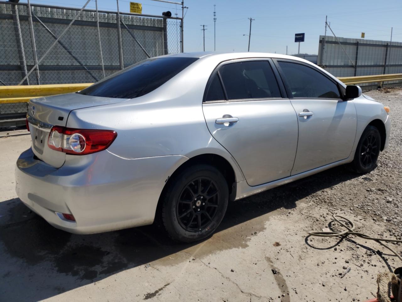 2011 Toyota Corolla - Image 3