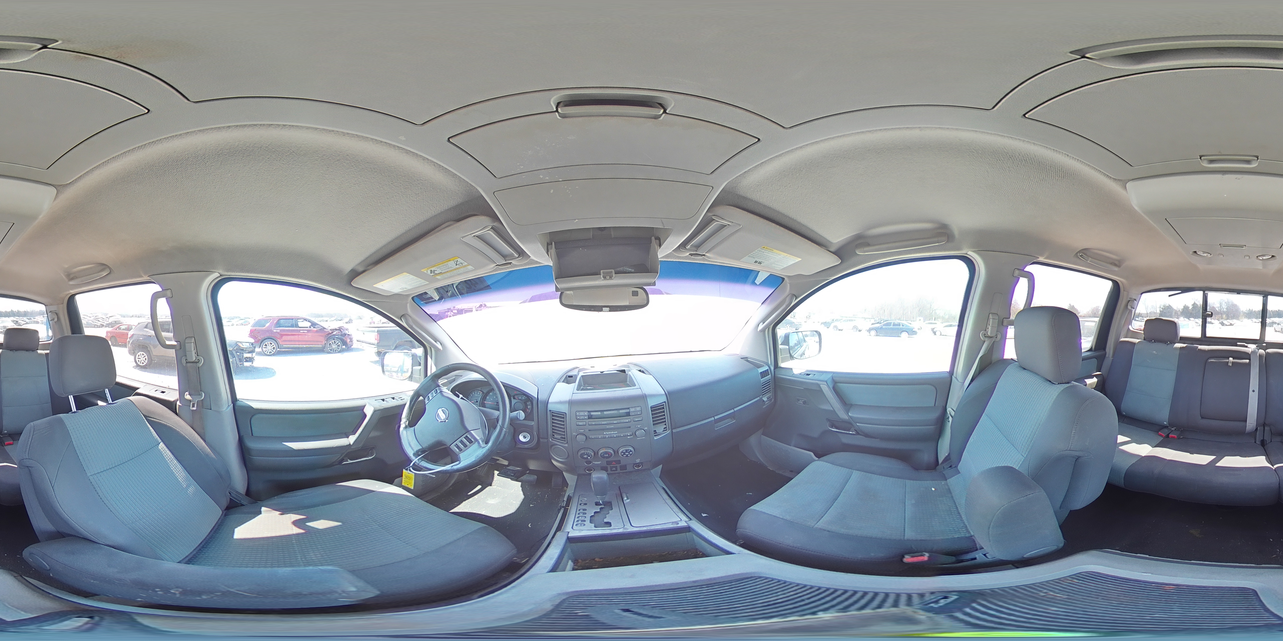 2004 Nissan Titan - Image 12