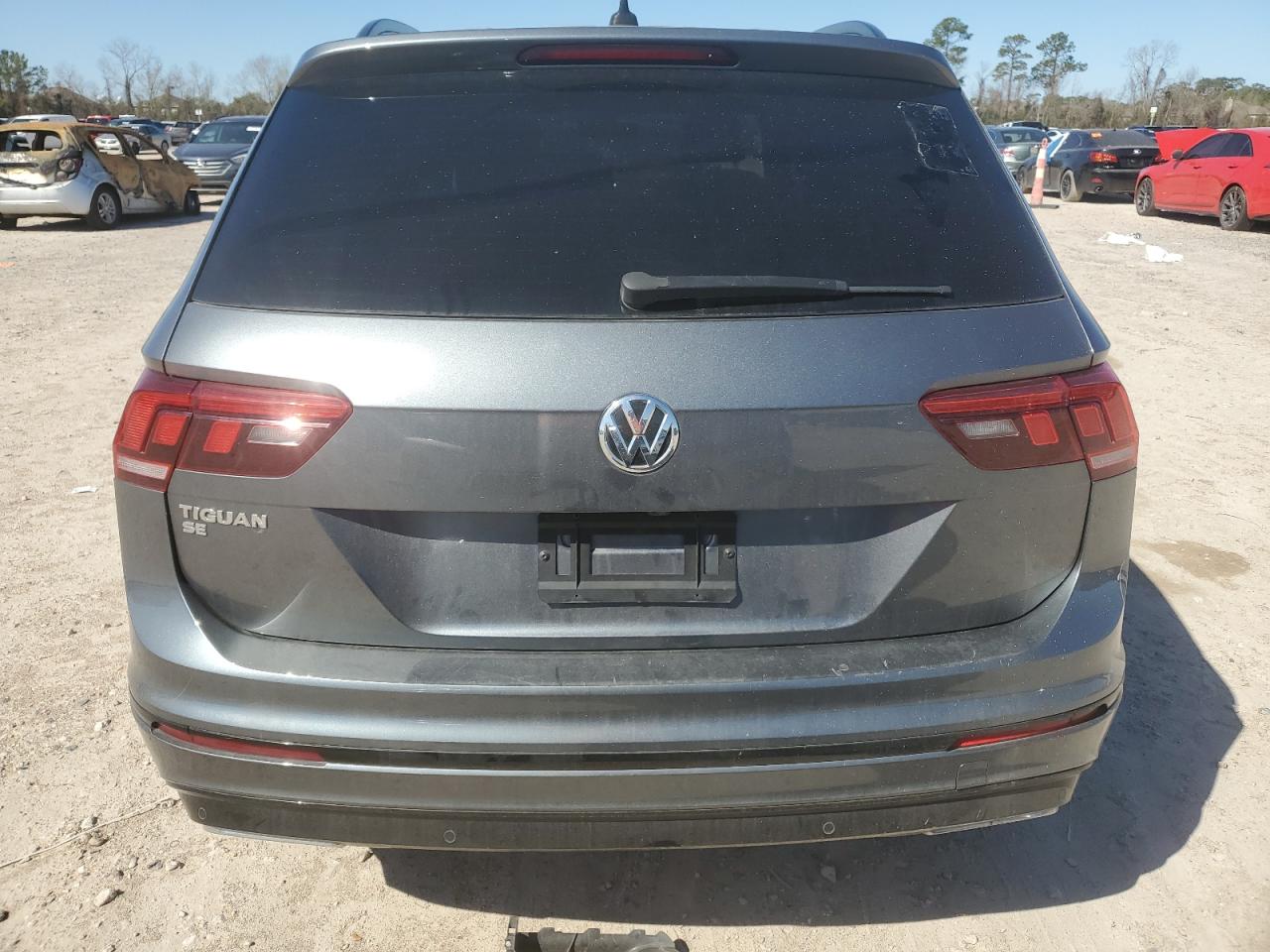 2021 Volkswagen Tiguan - Image 6