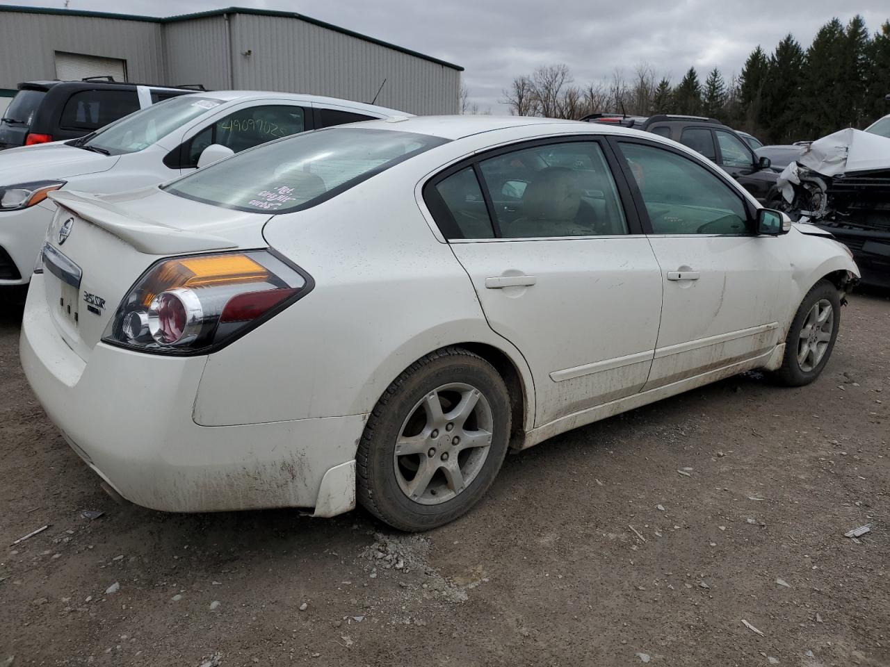 2010 Nissan Altima - Image 3