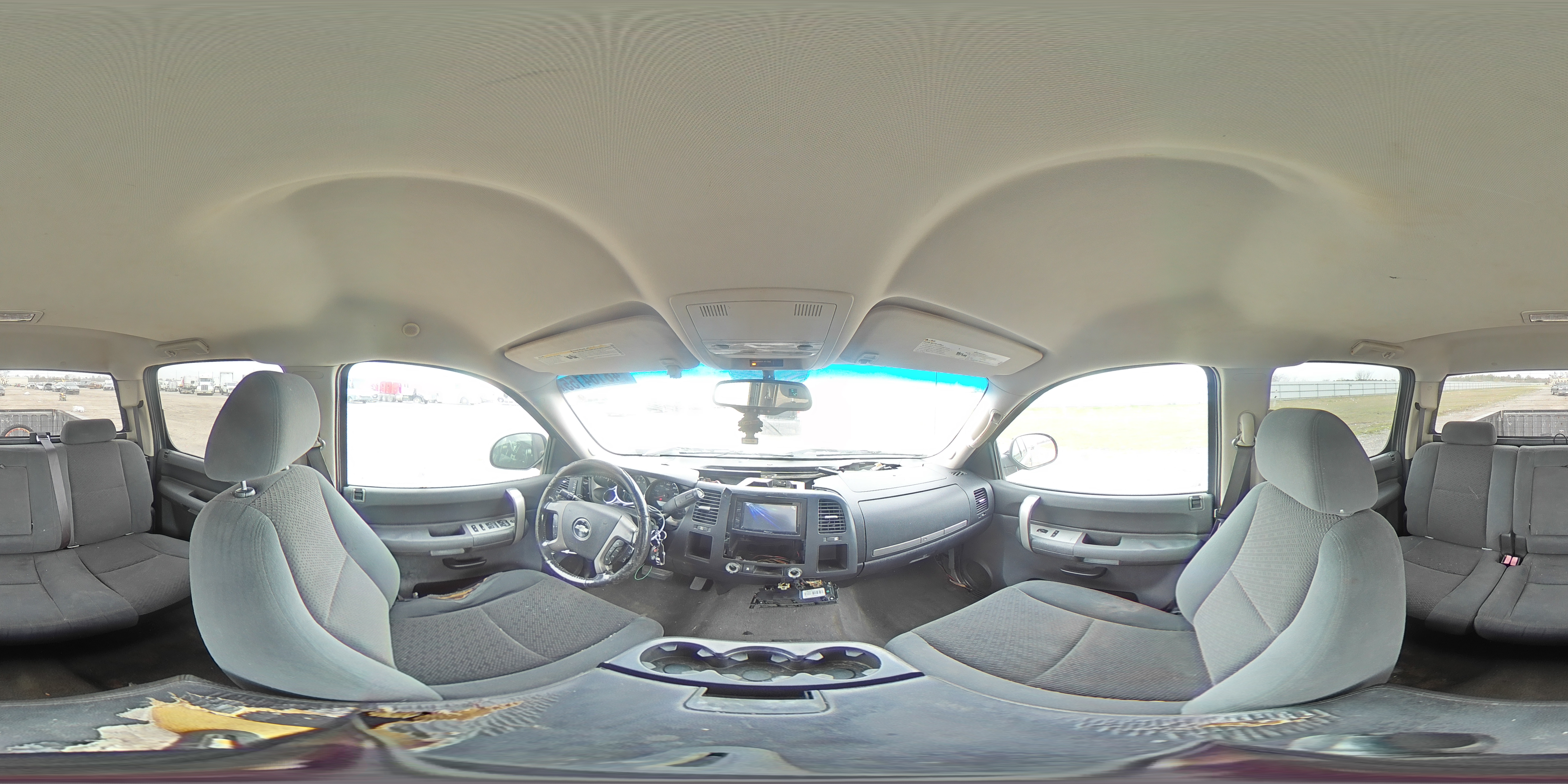 2007 Chevrolet Silverado - Image 12