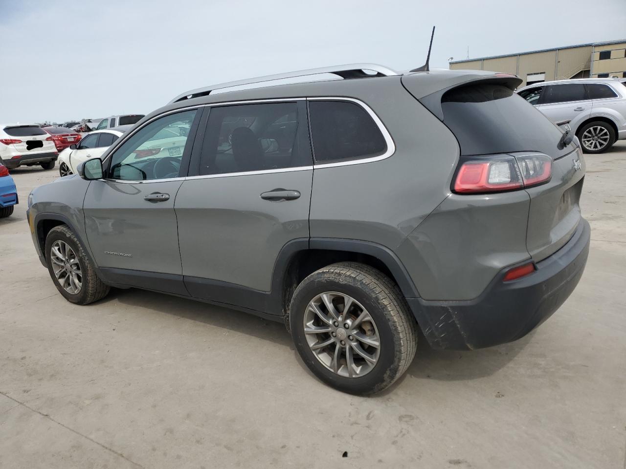 2019 Jeep Grand Cherokee - Image 2