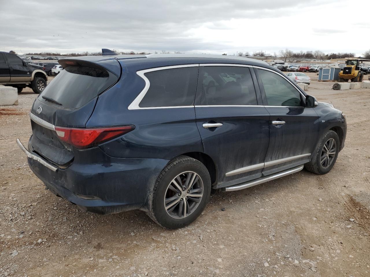 2017 Infiniti QX60 - Image 3