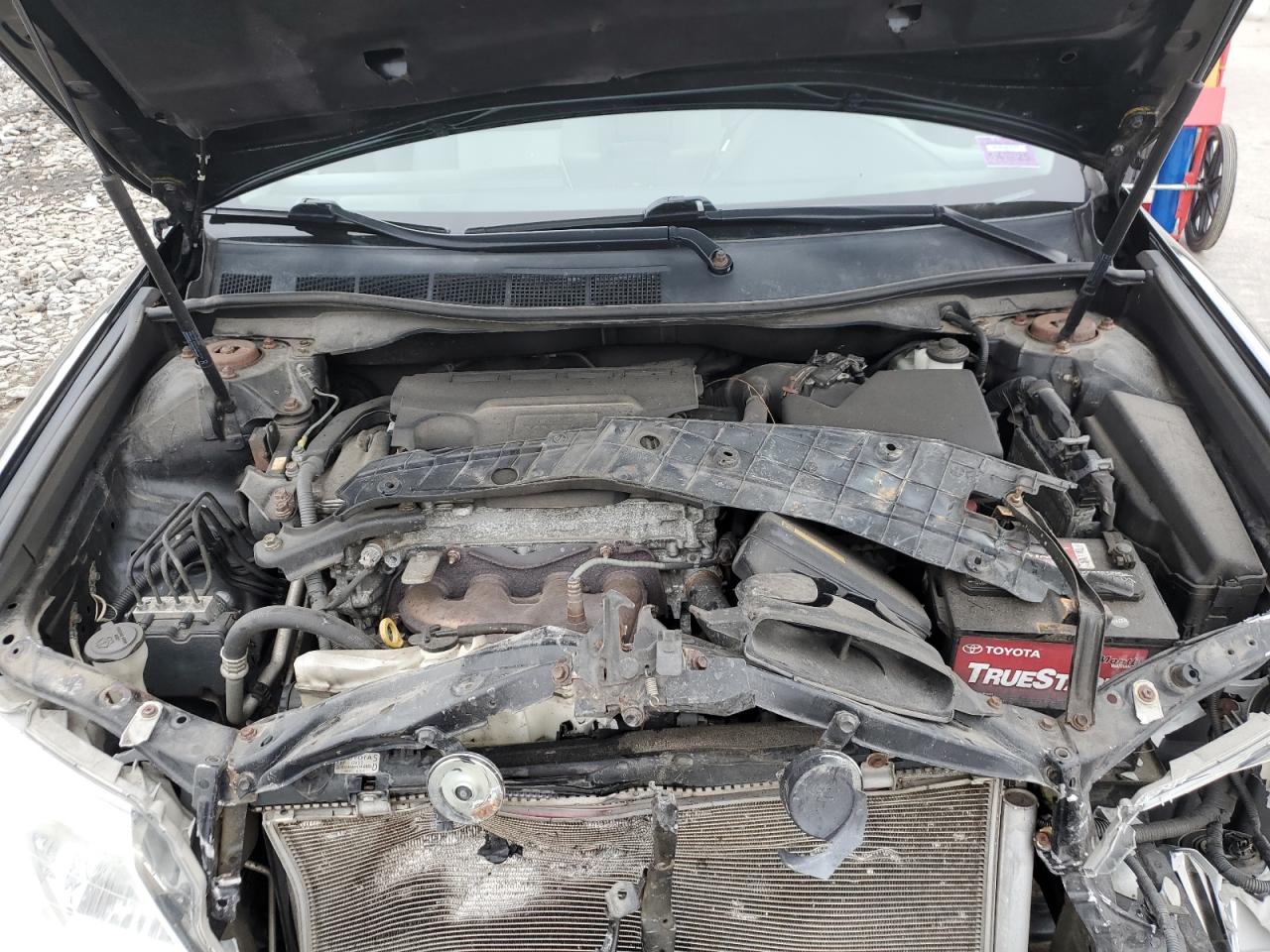 2013 Toyota Camry - Image 12