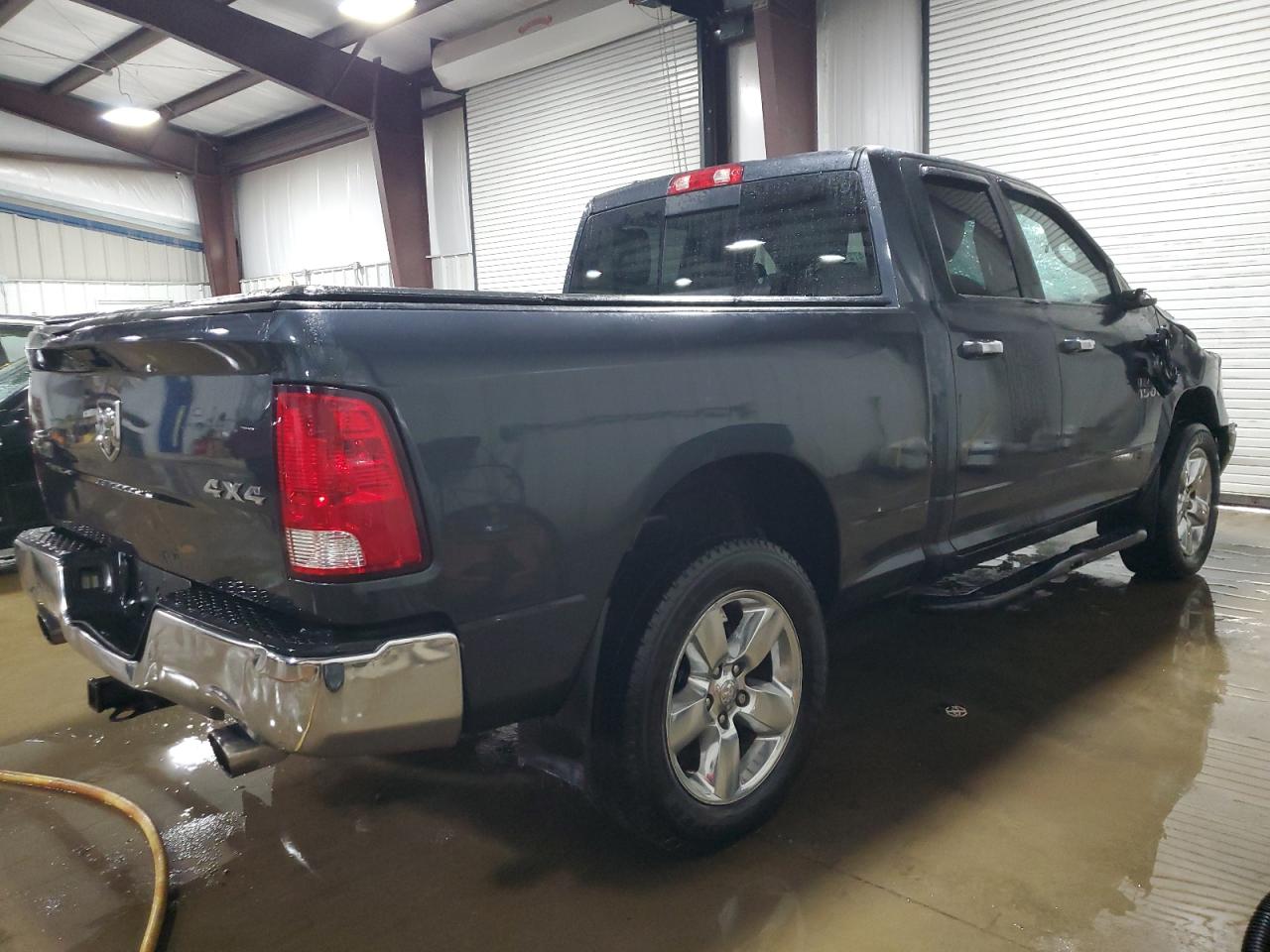2015 RAM 1500 - Image 3