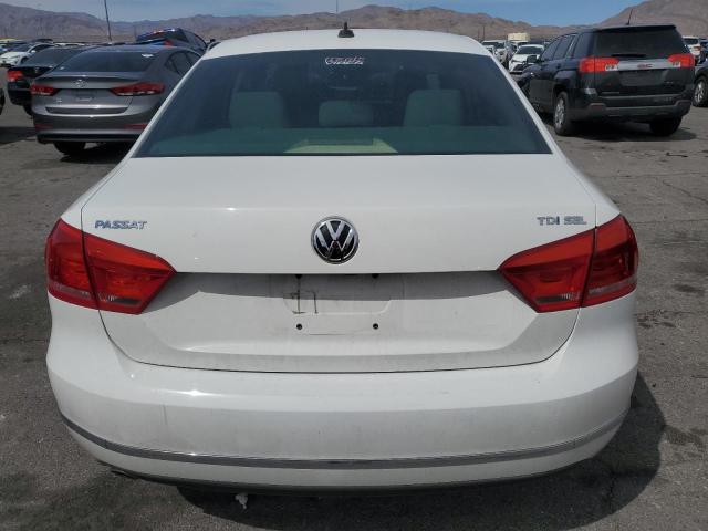  VOLKSWAGEN PASSAT 2014 Biały