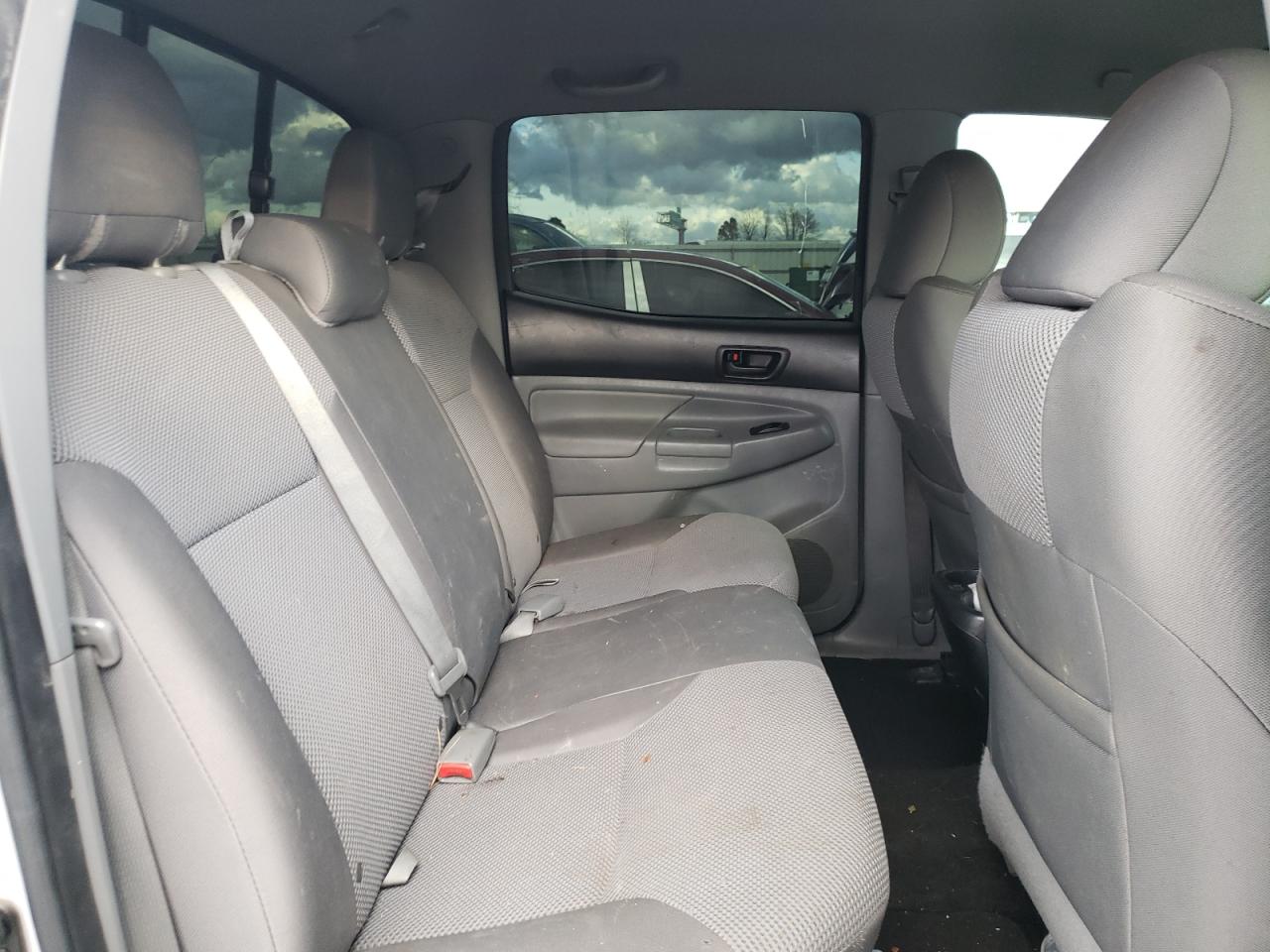 2013 Toyota Tacoma - Image 10