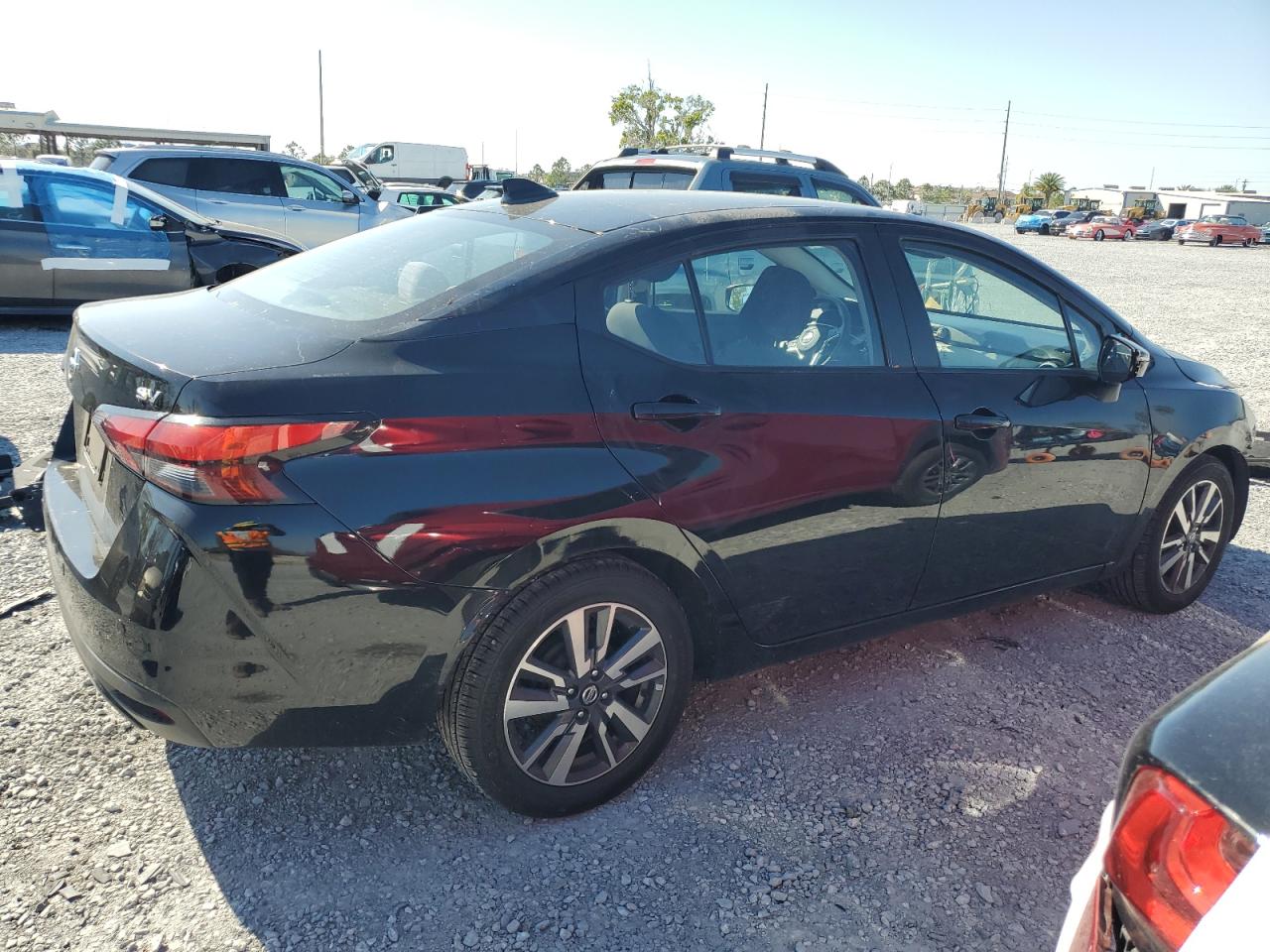 2020 Nissan Versa - Image 3