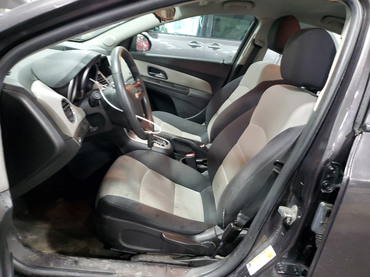 2014 Chevrolet Cruze - Image 7