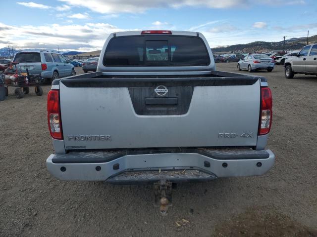  NISSAN FRONTIER 2018 Сріблястий