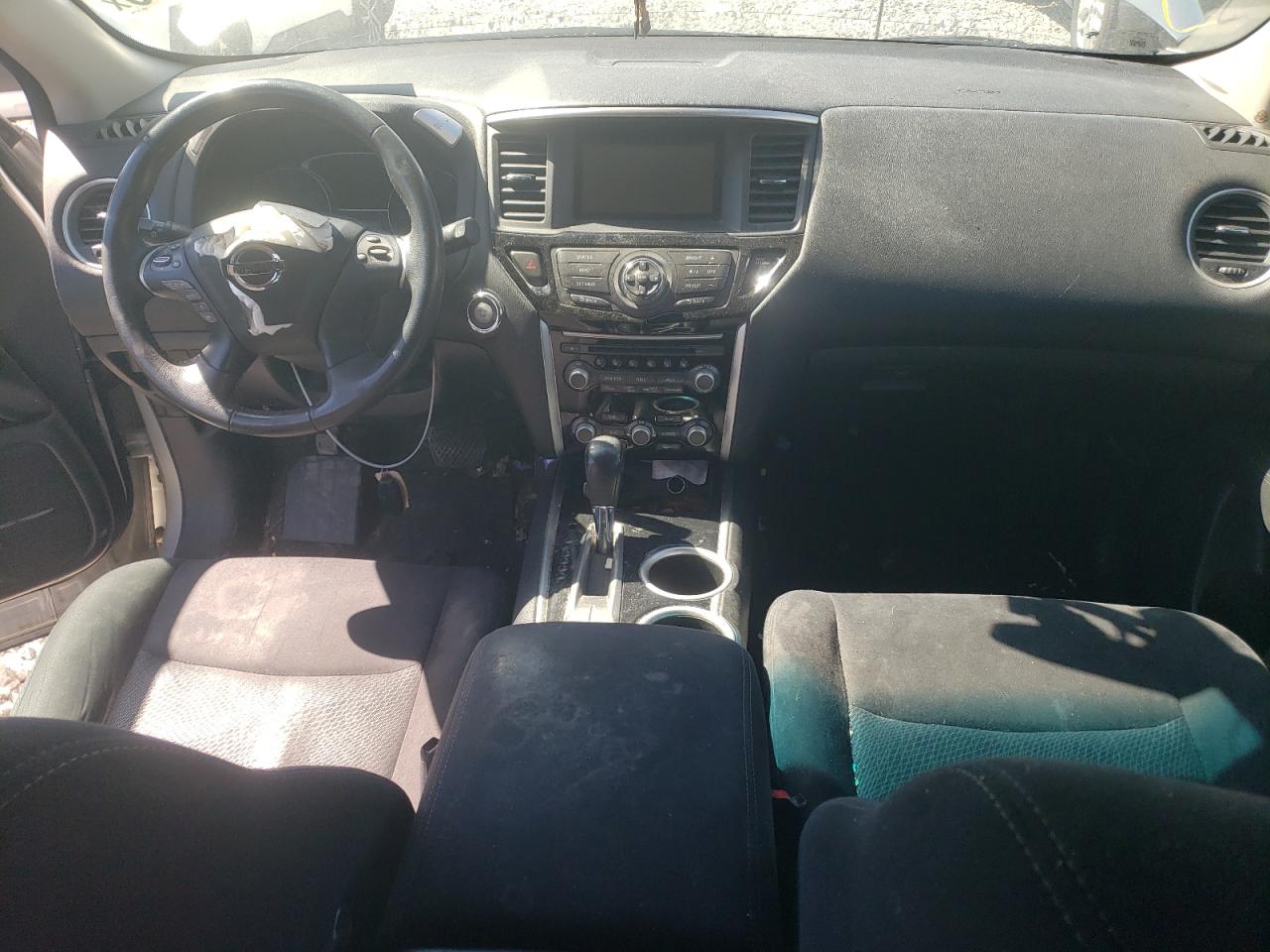 2015 Nissan Pathfinder - Image 8