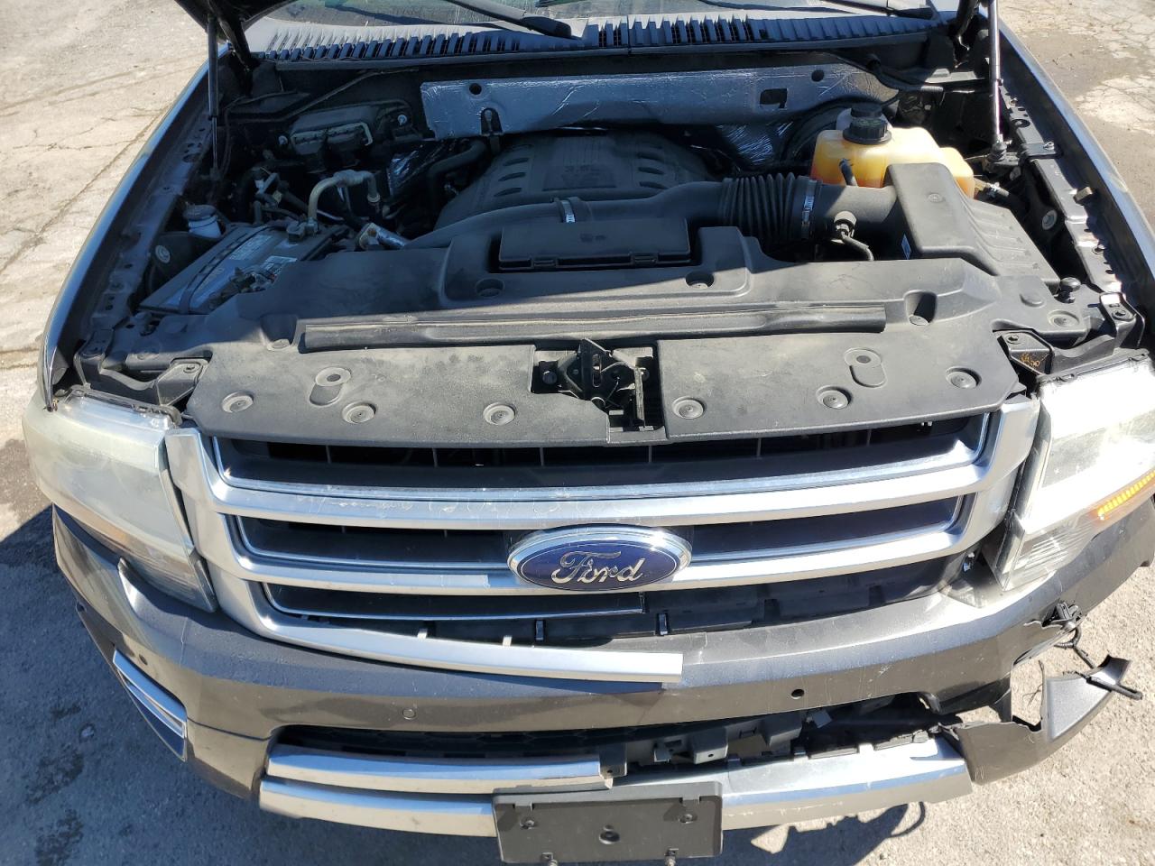2015 Ford Expedition - Image 12