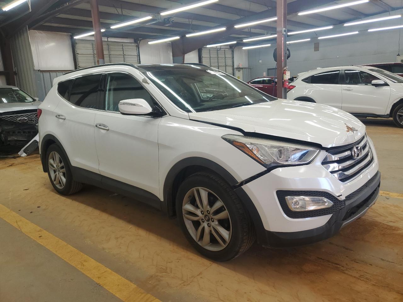 2015 Hyundai Santa Fe - Image 4