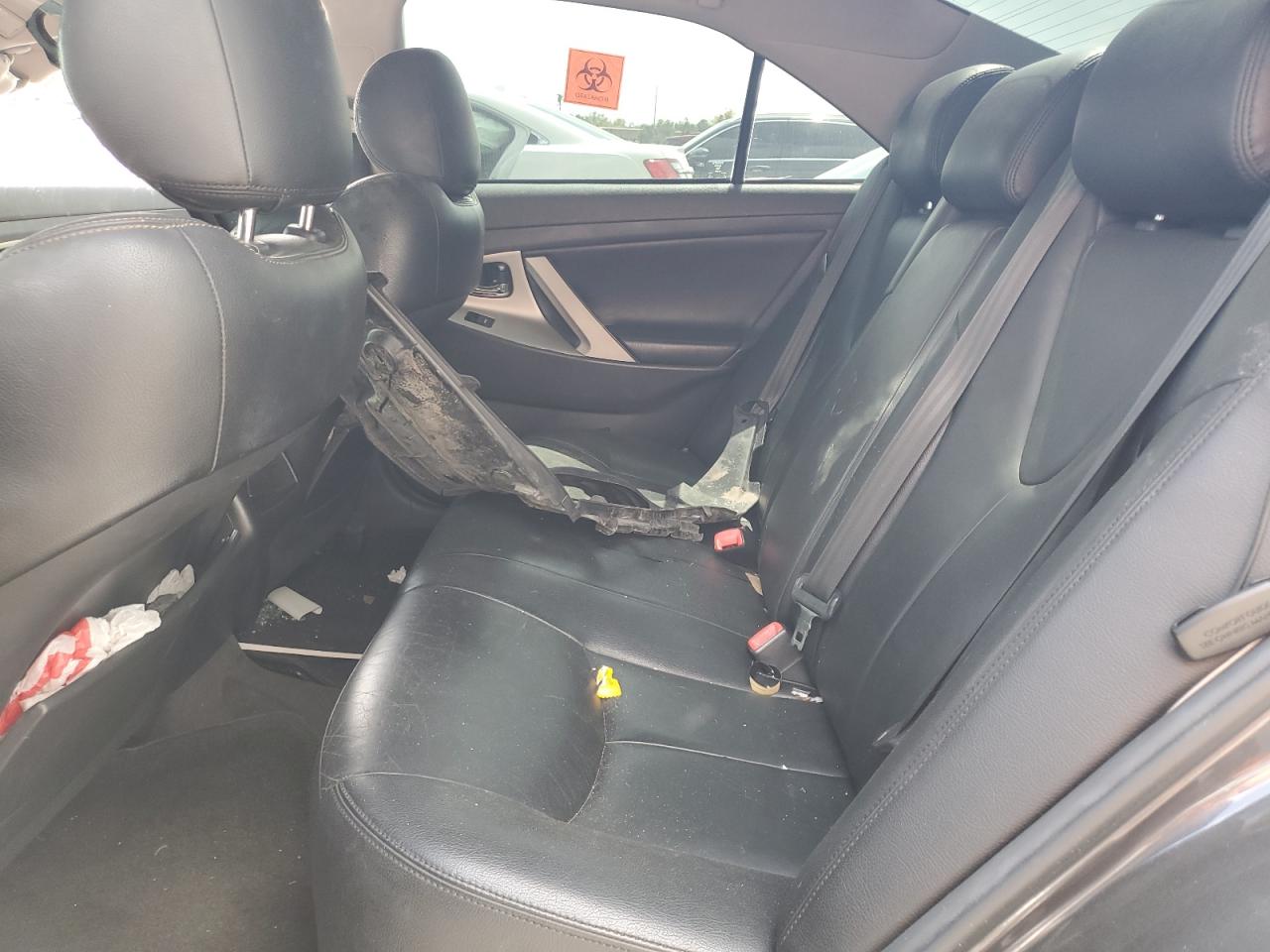 2011 Toyota Camry - Image 10