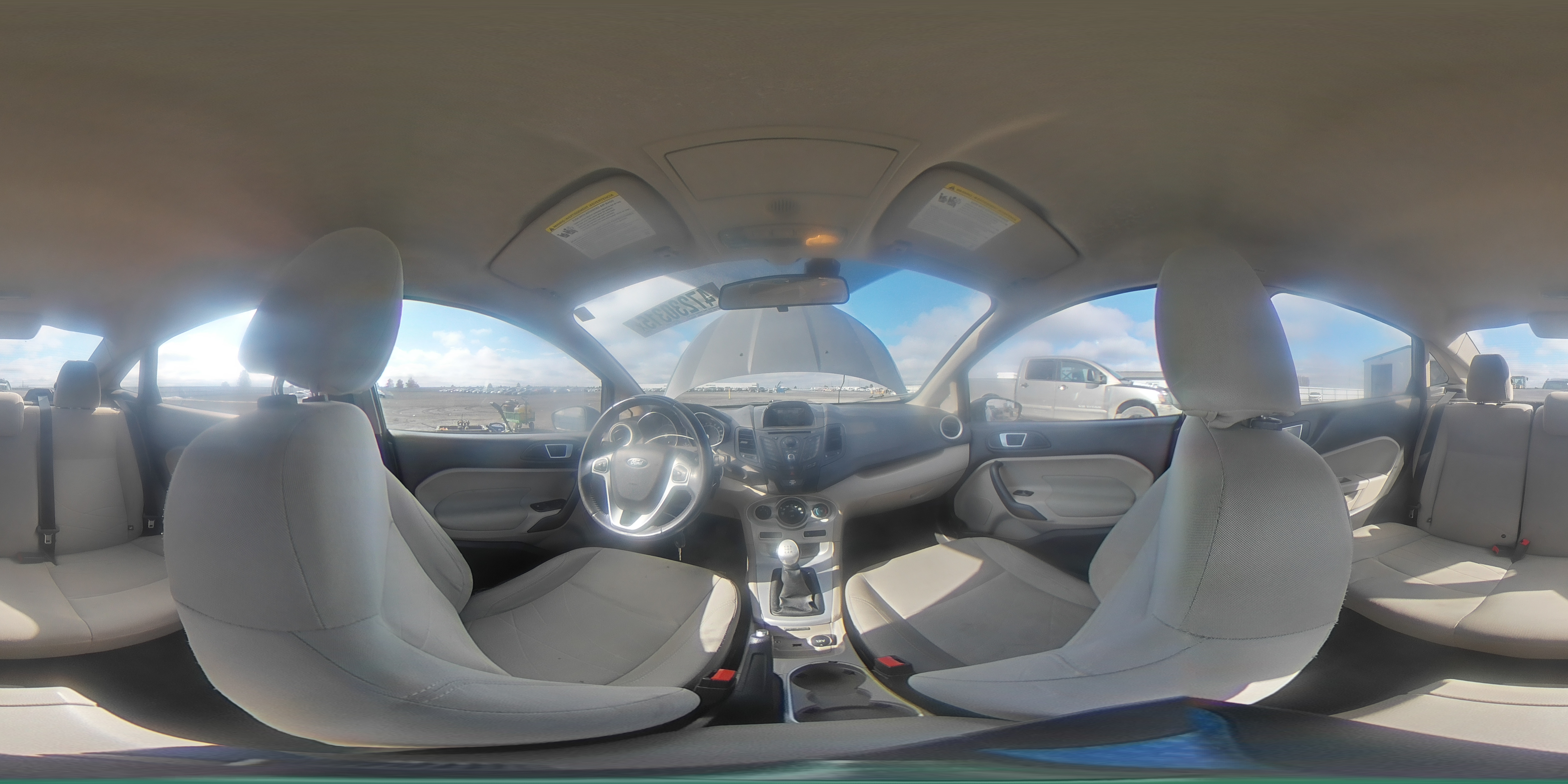 2015 Ford Fiesta - Image 13