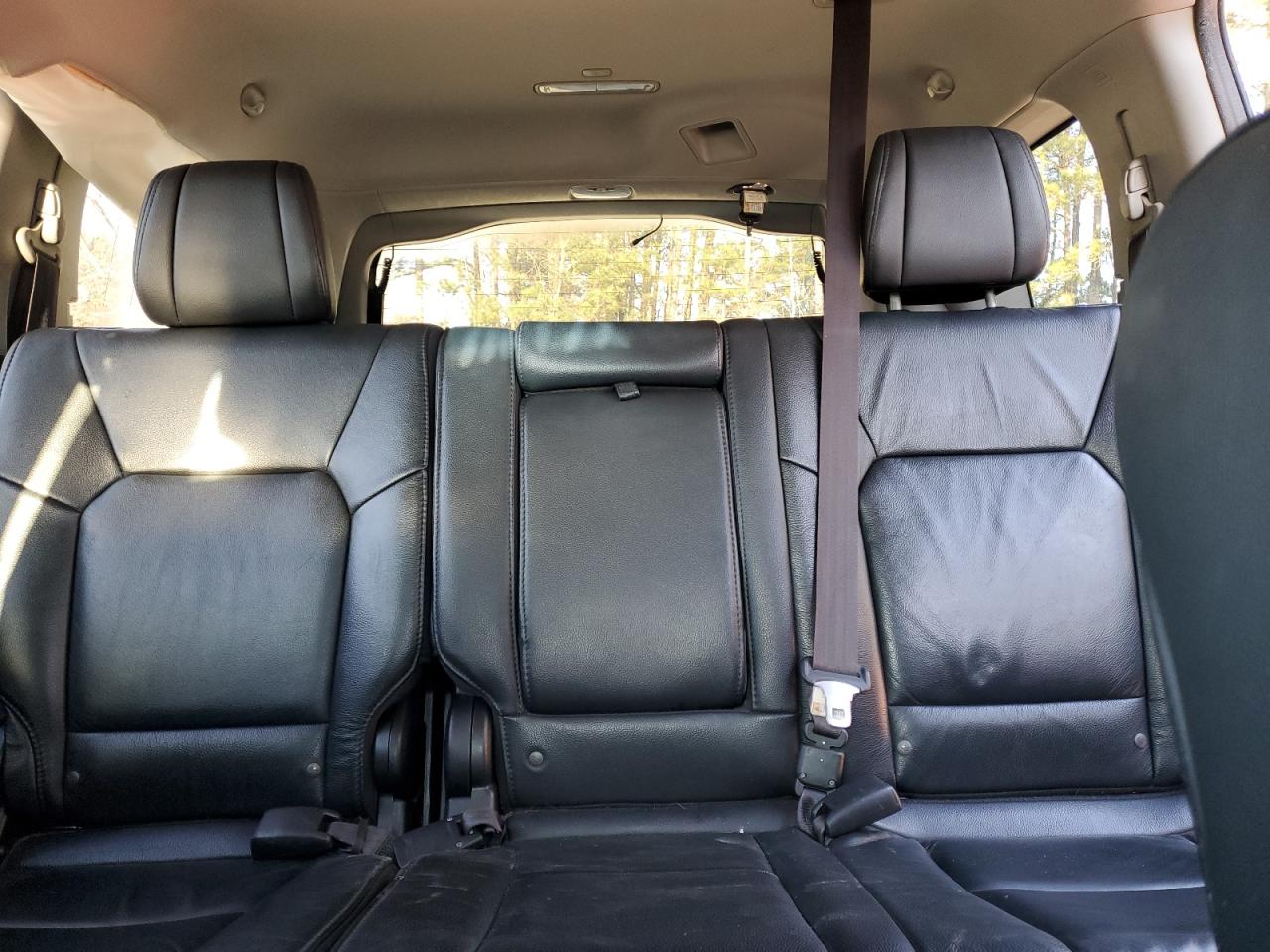 2015 Honda Pilot - Image 10